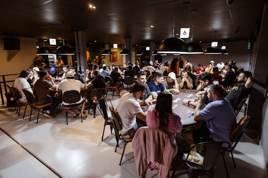 Master Online Poker: Essential Guide for Beginners to Succeed